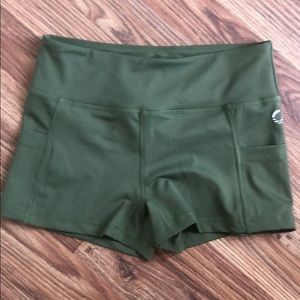 Curves N Combatboots Shorts Military Green